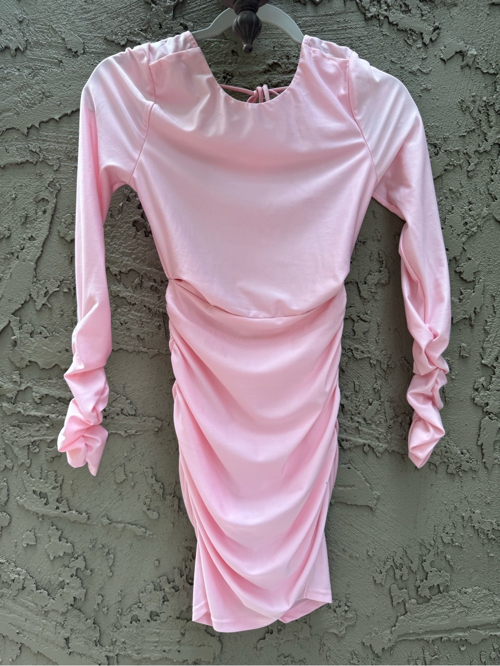 Lucy in the Sky Josie Open Back Long Sleeve Dress Pink size S - Picture 2 of 15